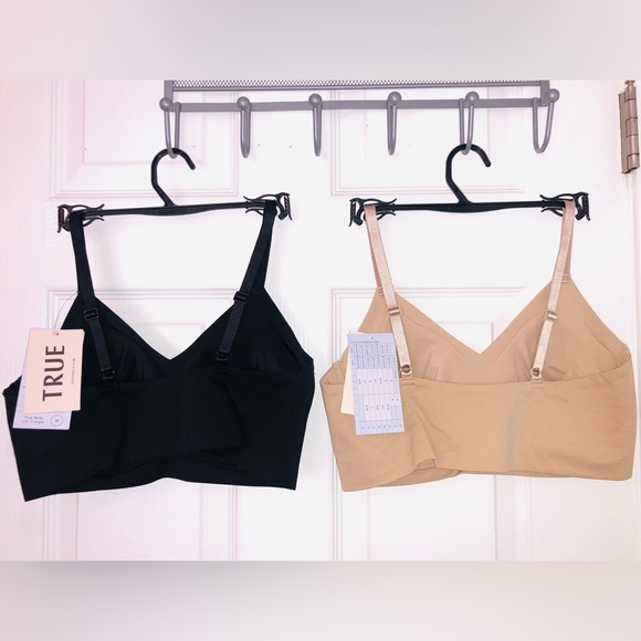 2 True Body loft triangle bralettes (M) - Picture 4 of 9